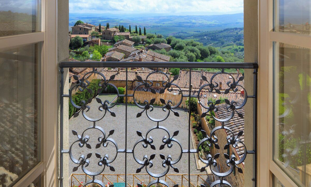 Photo of Bedroom in Montalcino