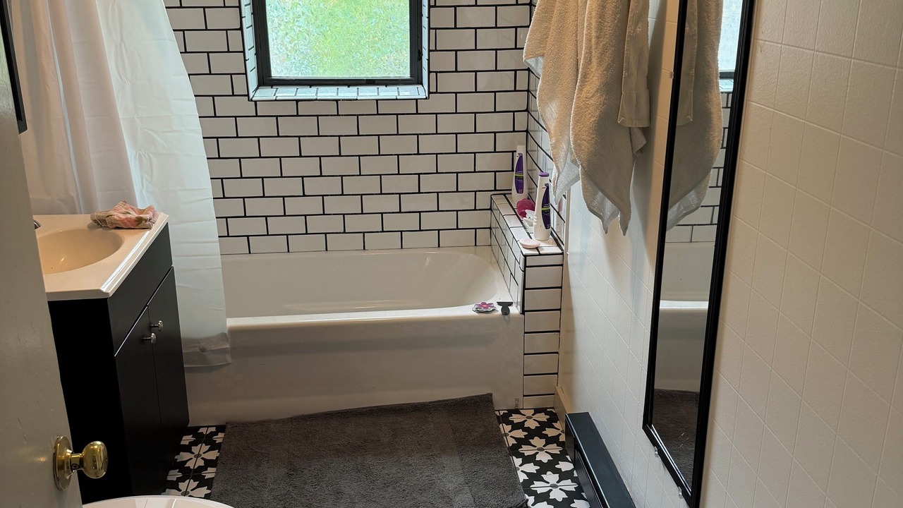 Photo of Bathroom in Suring
