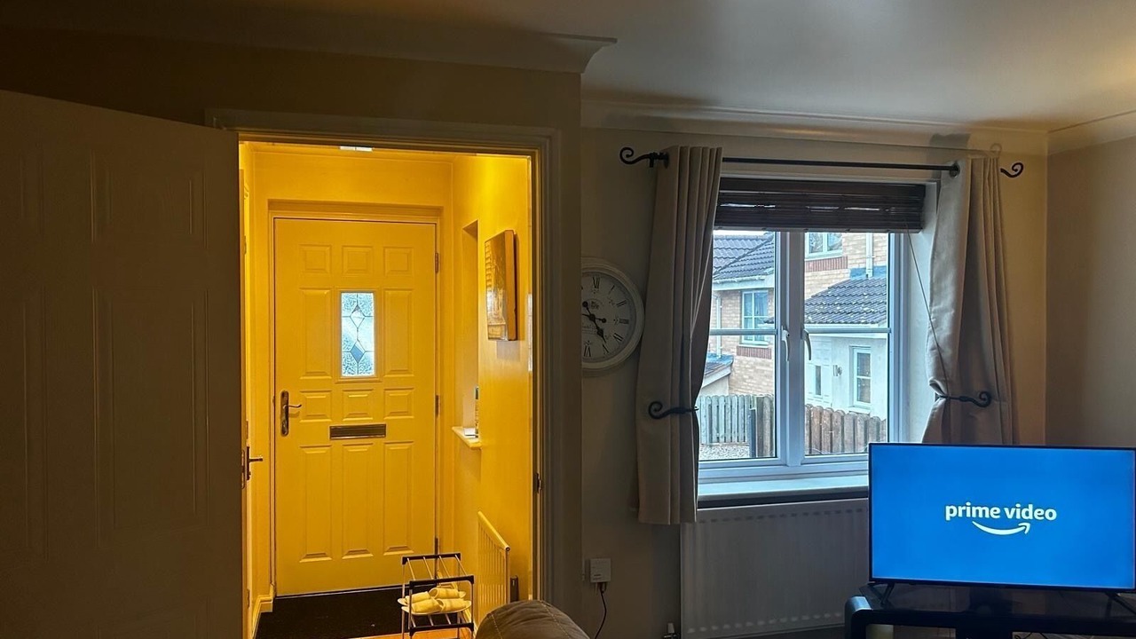 Photo of Livingroom in Oldbury