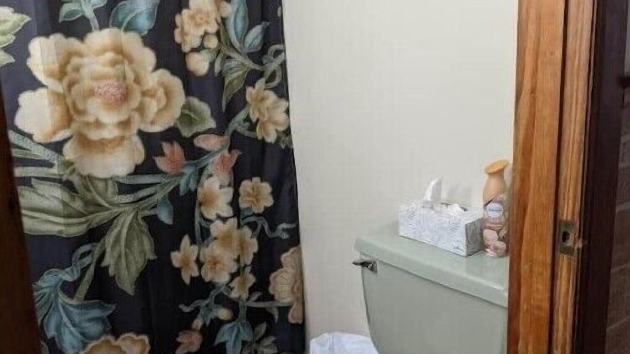 Photo of Bathroom in Town of Pines