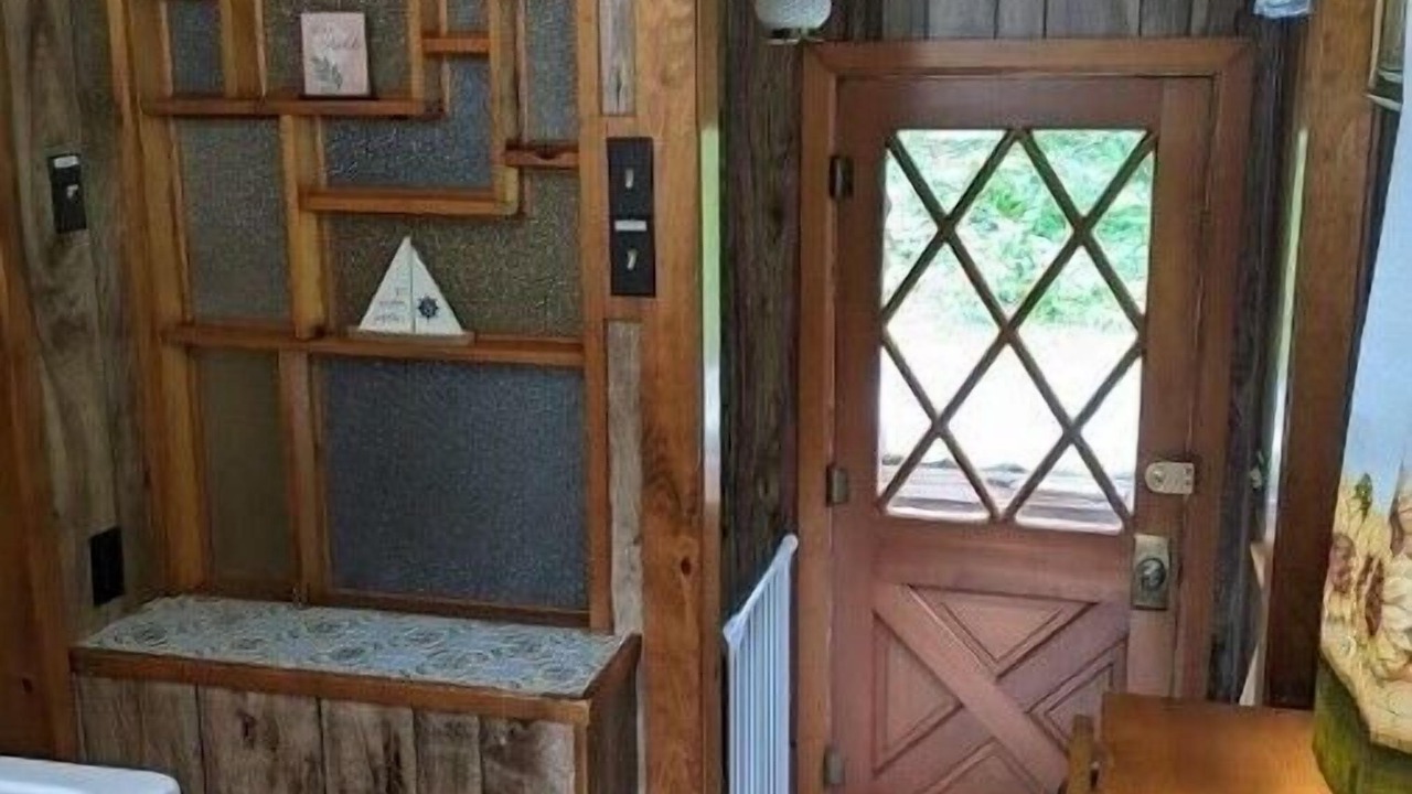 Photo of Bedroom in Town of Pines