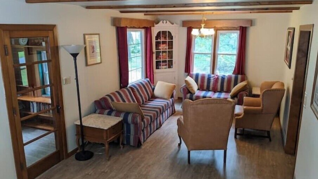 Photo of Bedroom in Town of Pines