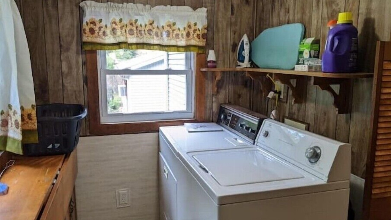 Photo of Bedroom in Town of Pines