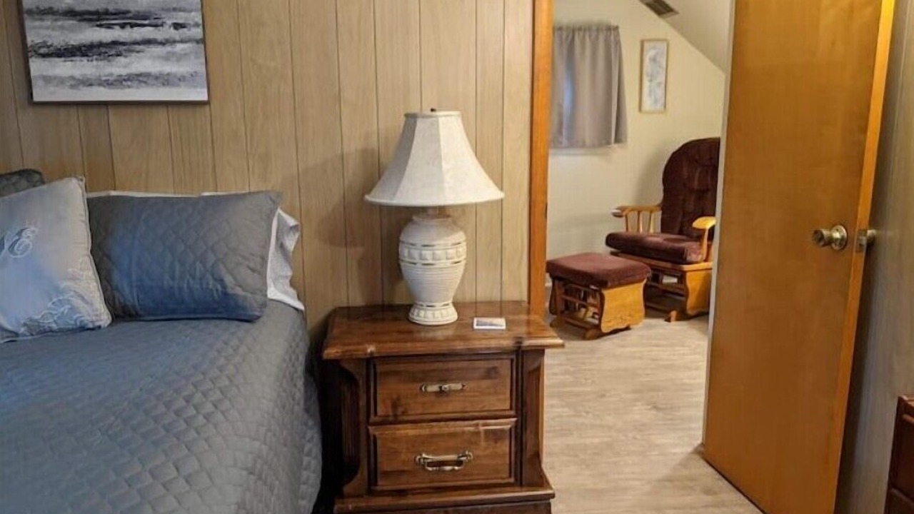 Photo of Bedroom in Town of Pines
