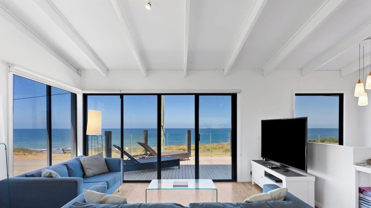Photo of Livingroom in Sunderland Bay