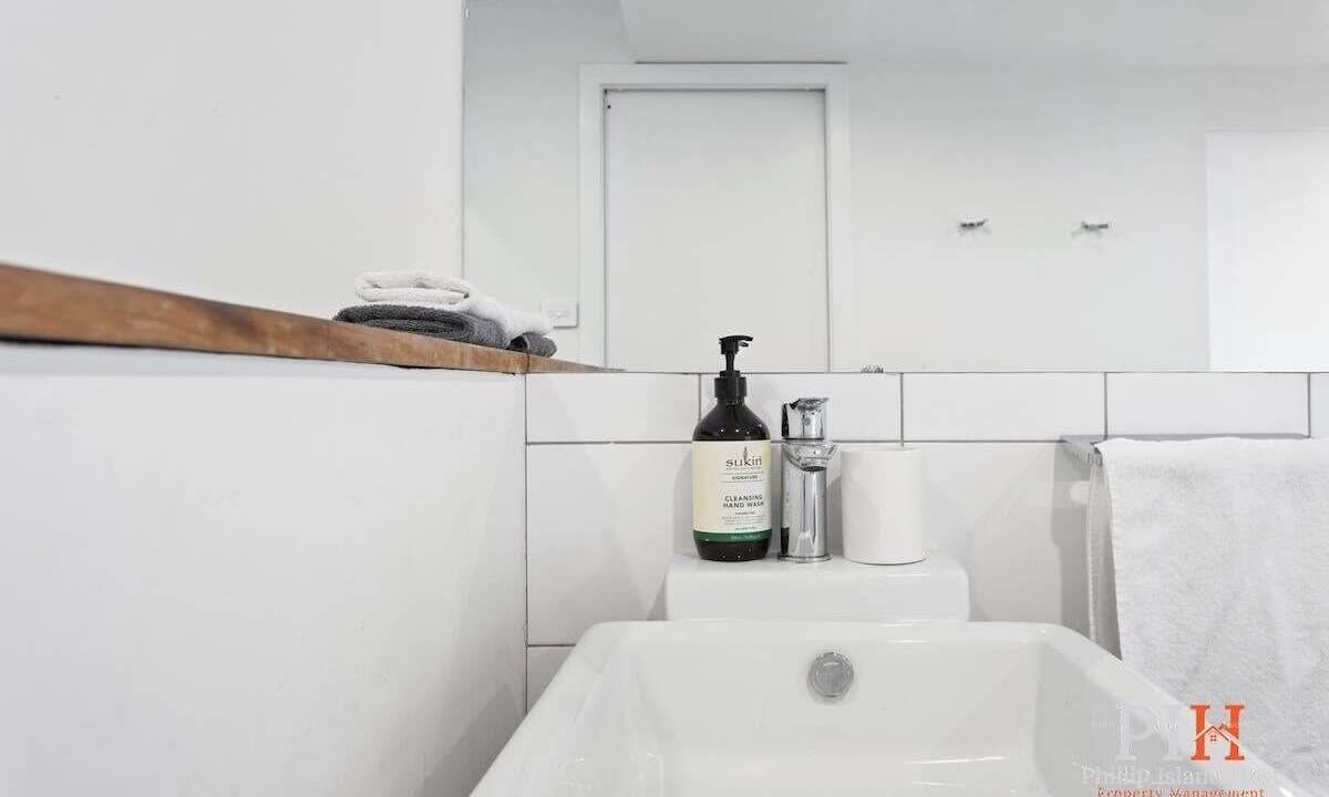 Photo of Bathroom in Sunderland Bay