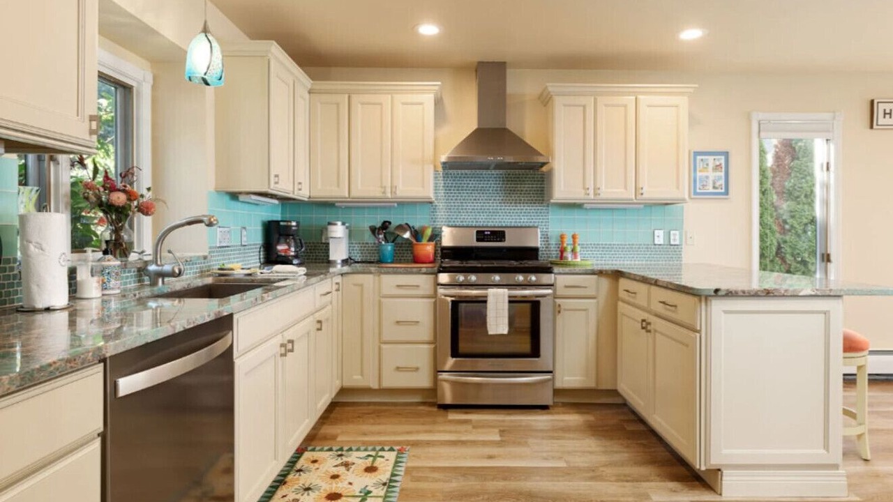 Photo of Kitchen in Acme