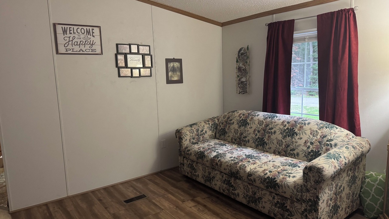 Photo of Livingroom in Wauksaukee