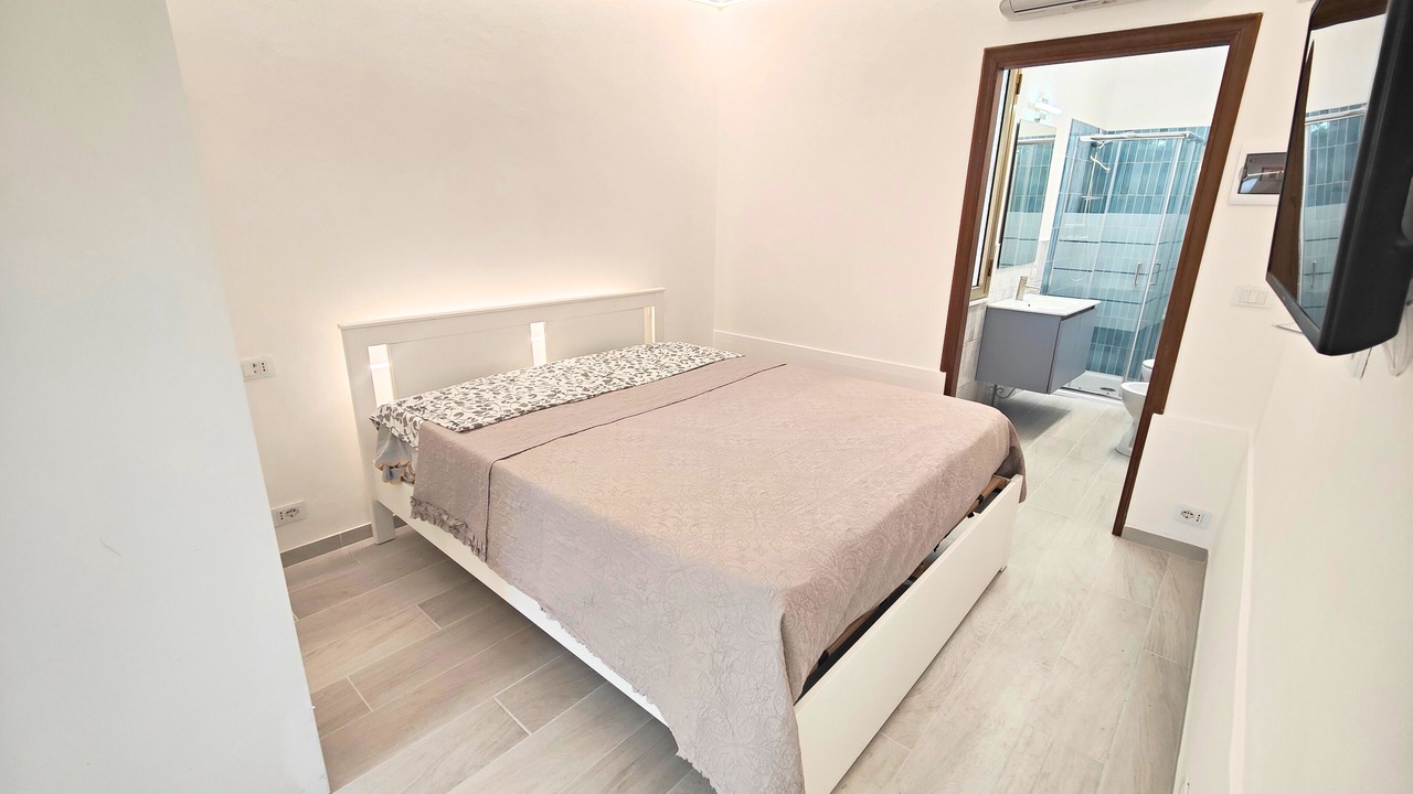 Photo of Bedroom in Massa
