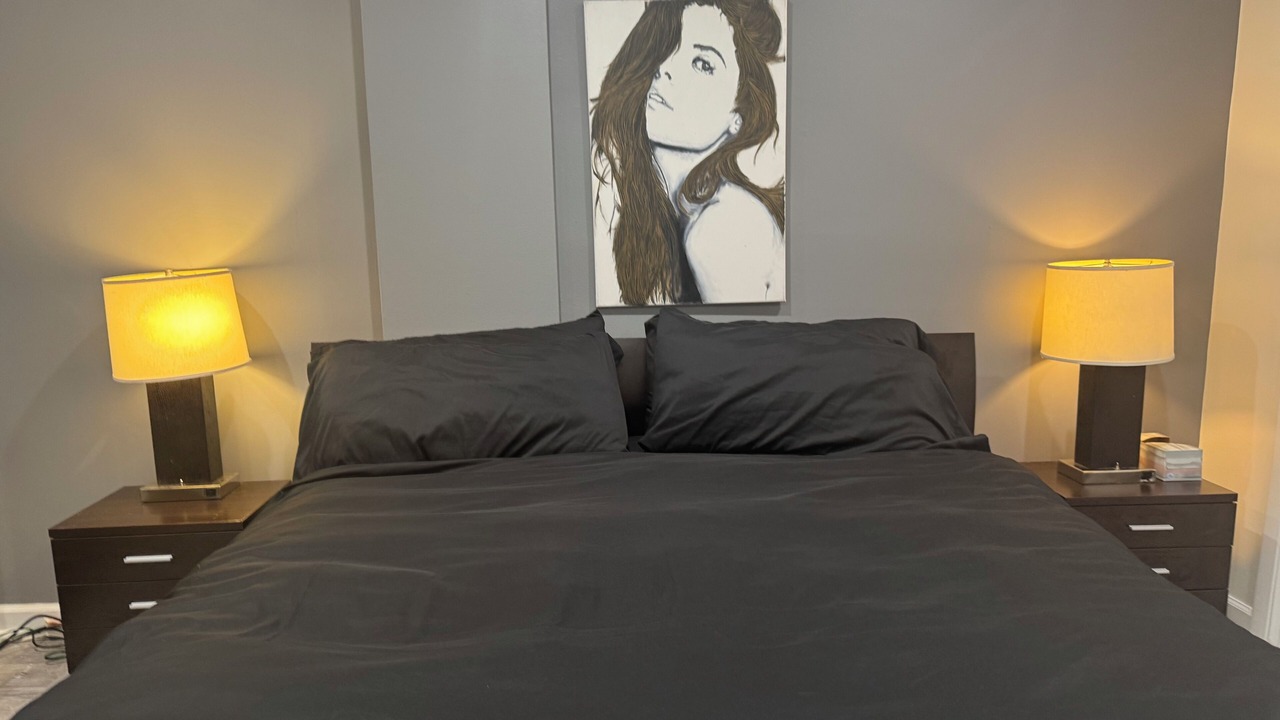 Photo of Bedroom in Old Town Triangle