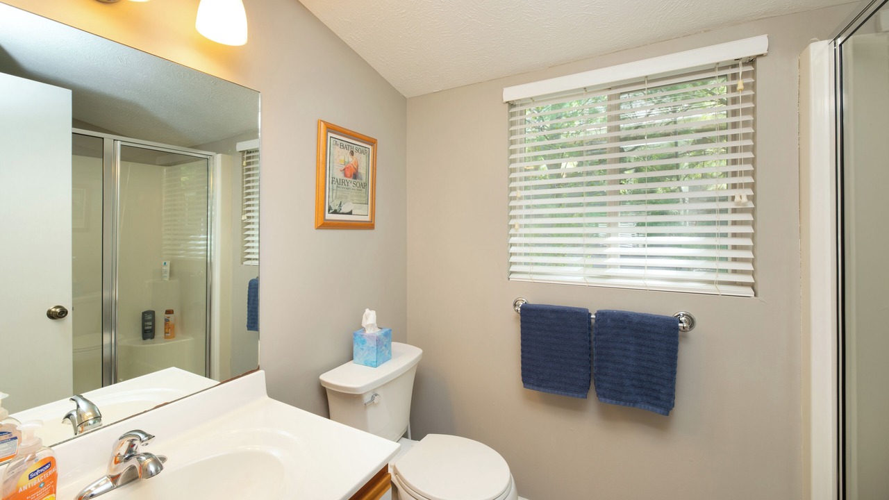 Photo of Bathroom in Glen Arbor