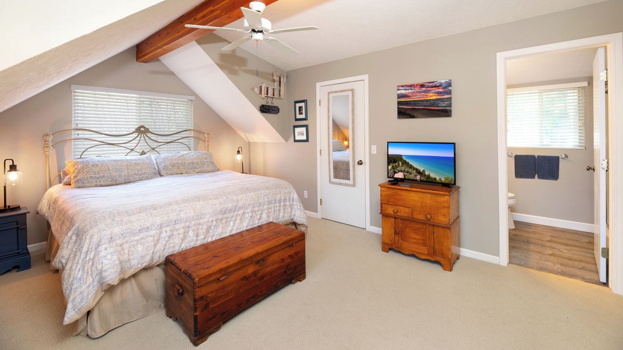 Photo of Bedroom in Glen Arbor