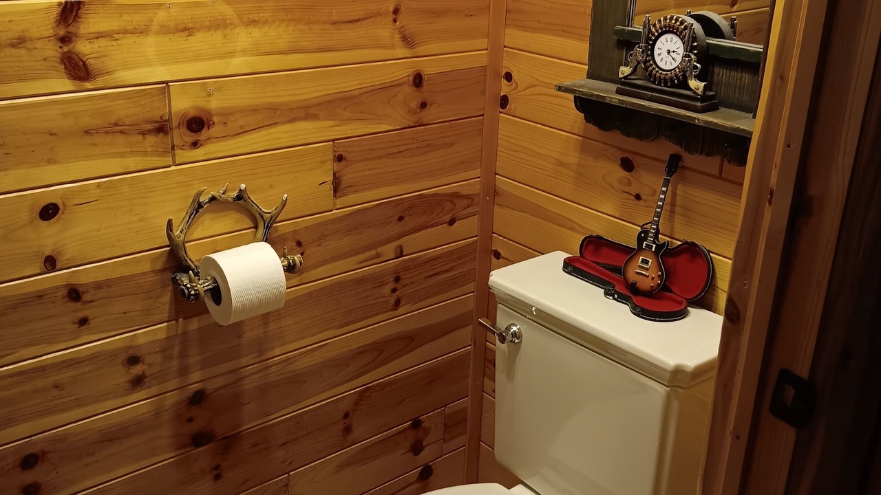 Photo of Bathroom in Dola