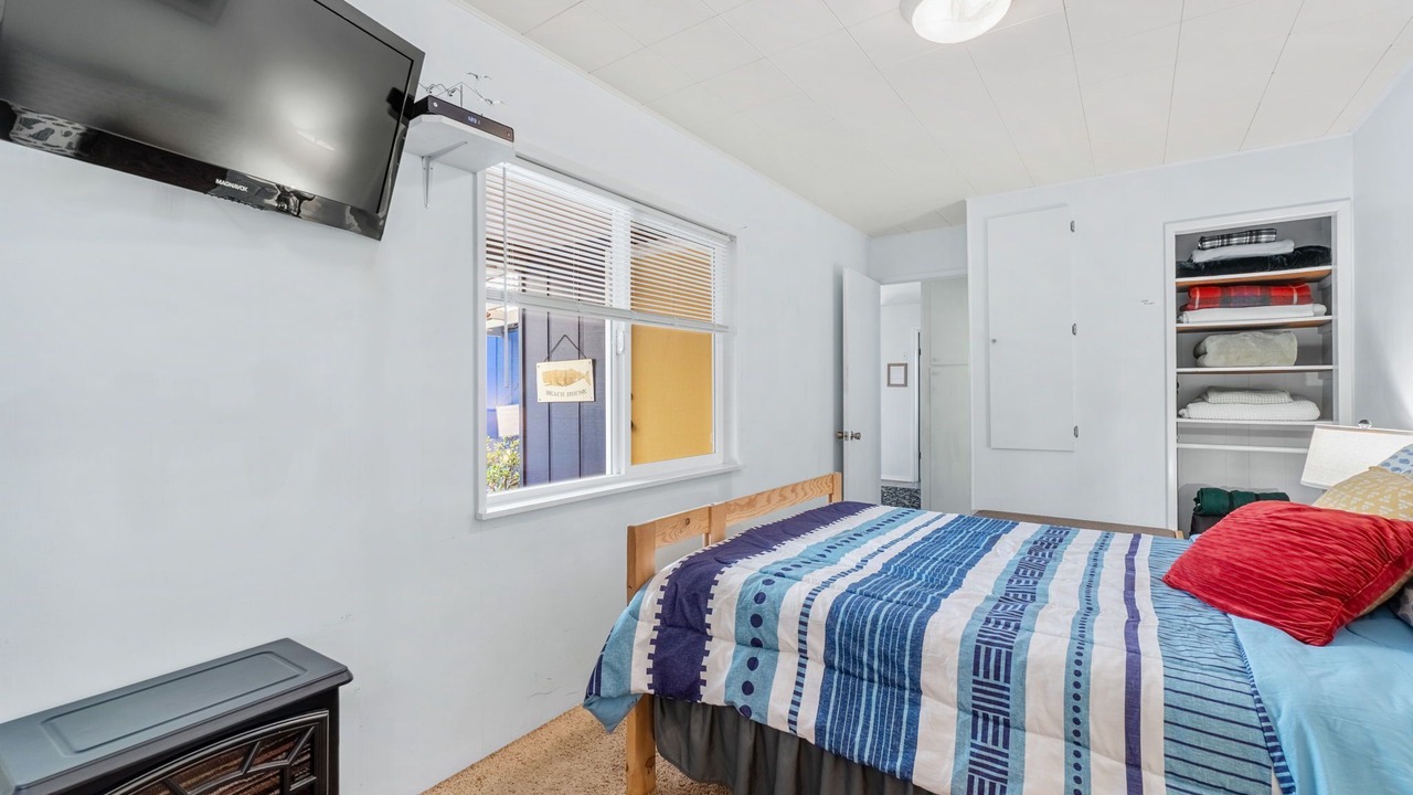 Photo of Bedroom in Smith River