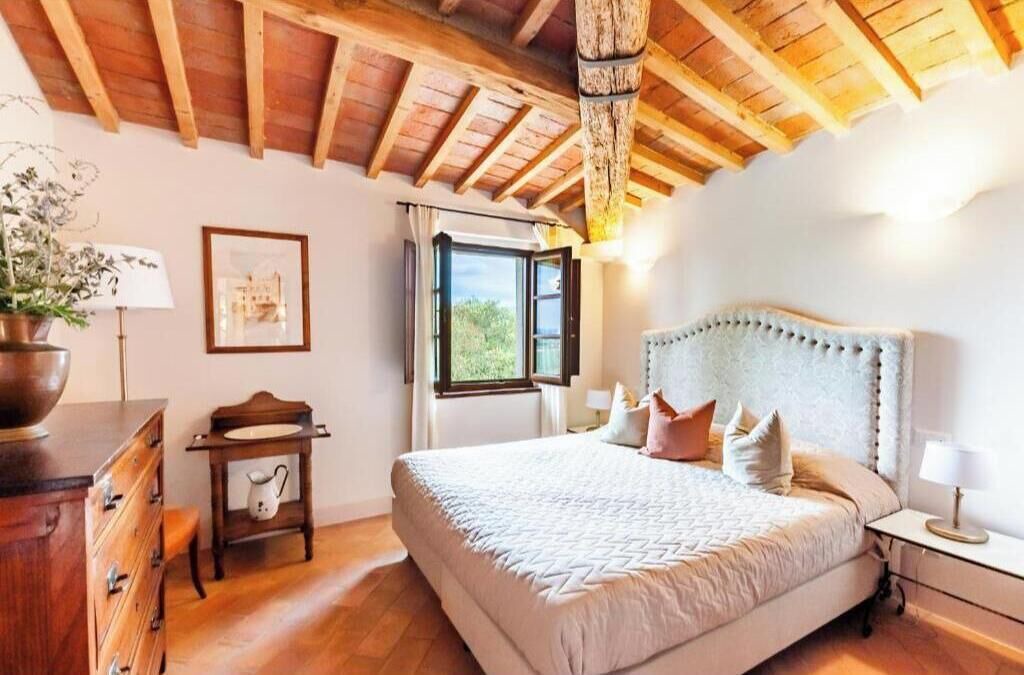 Photo of Bedroom in Villa del Monte