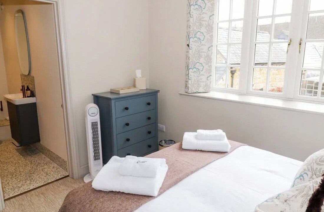 Photo of Bedroom in Broadway