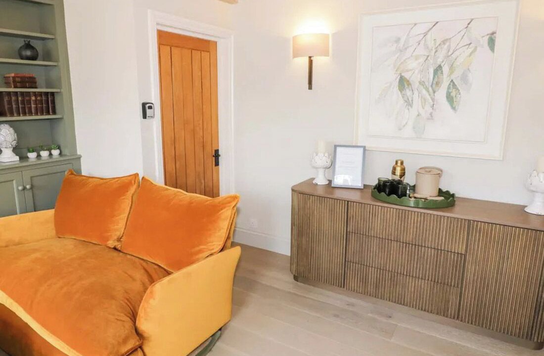Photo of Livingroom in Broadway