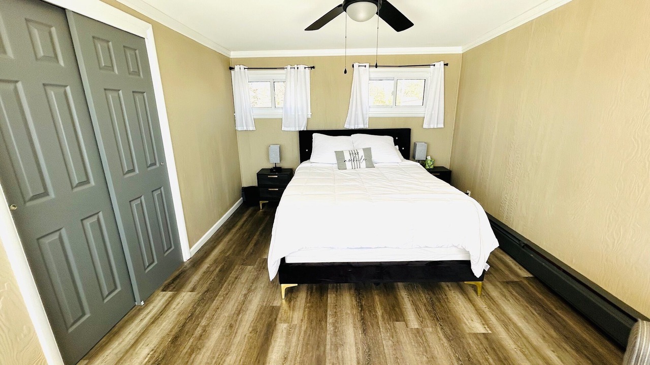 Photo of Bedroom in Alpena