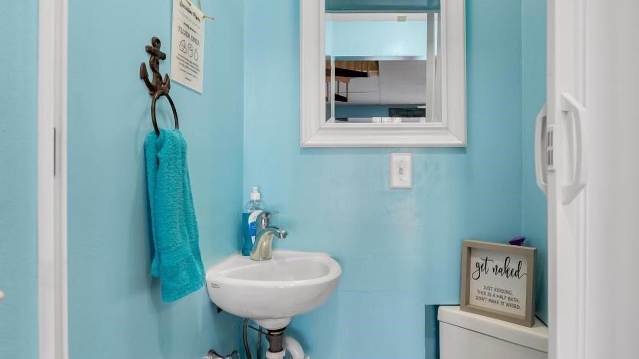 Photo of Bathroom in Oak Harbor