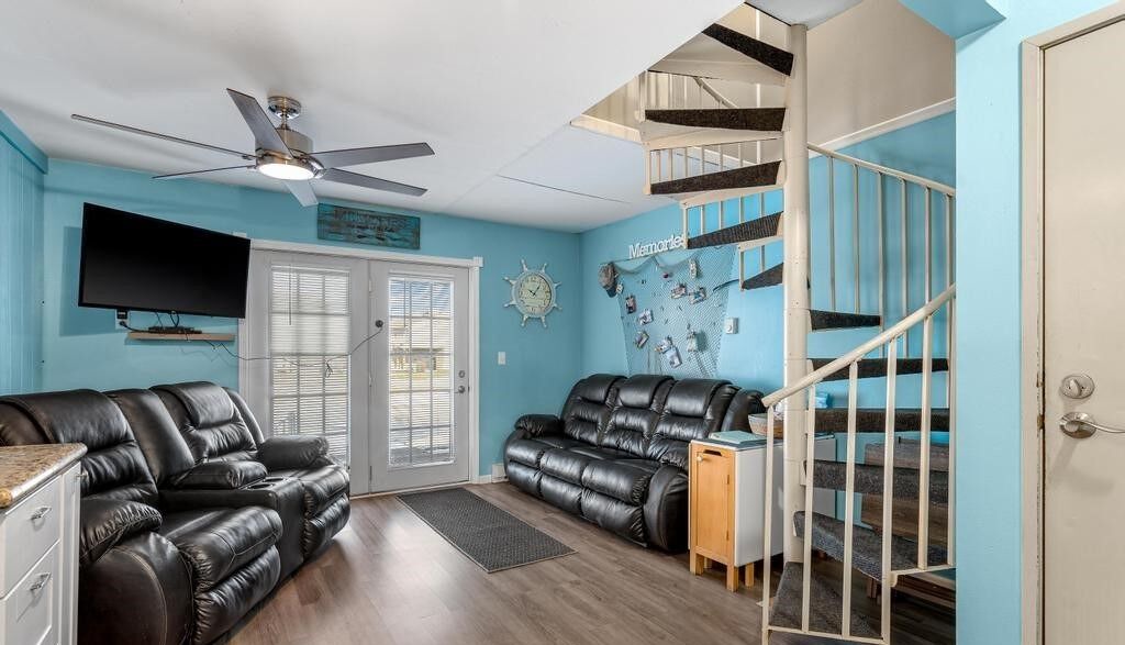 Photo of Livingroom in Oak Harbor