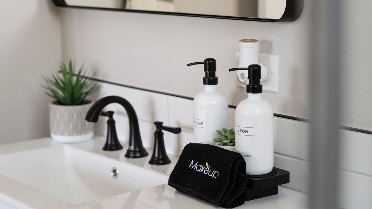 Photo of Bathroom in Kenwood