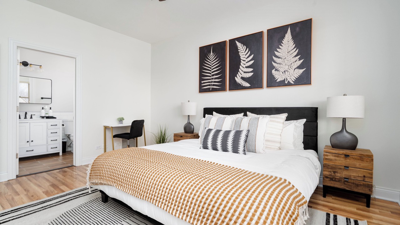 Photo of Bedroom in Kenwood