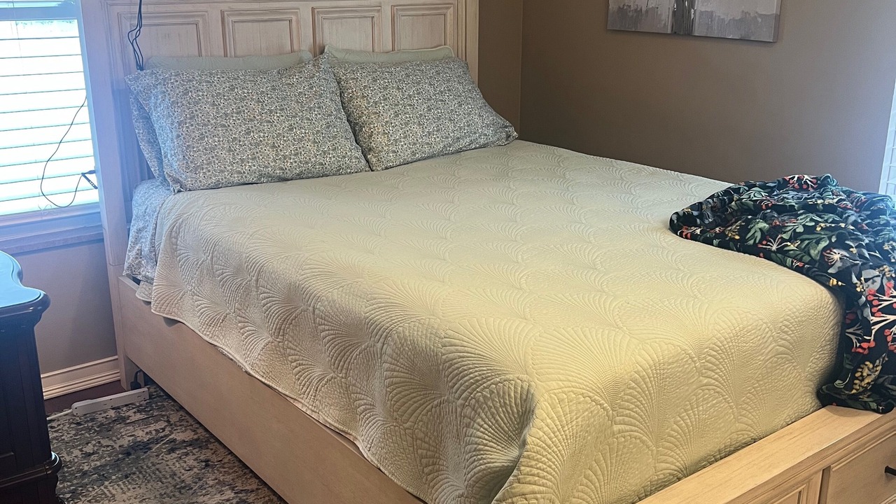 Photo of Bedroom in Midland