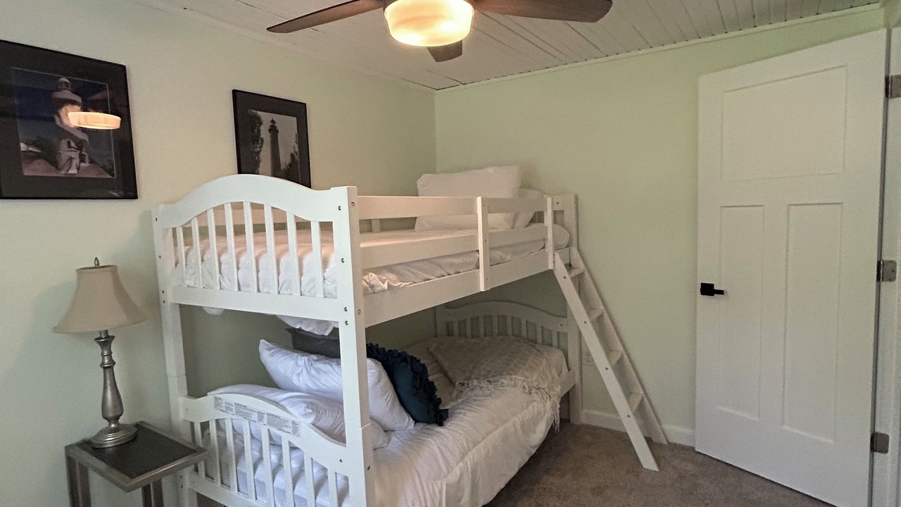 Photo of Bedroom in Spring Lake