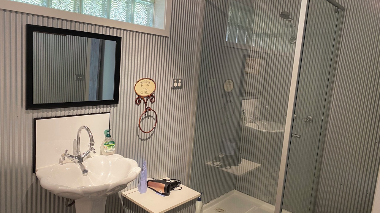 Photo of Bathroom in Capel Sound