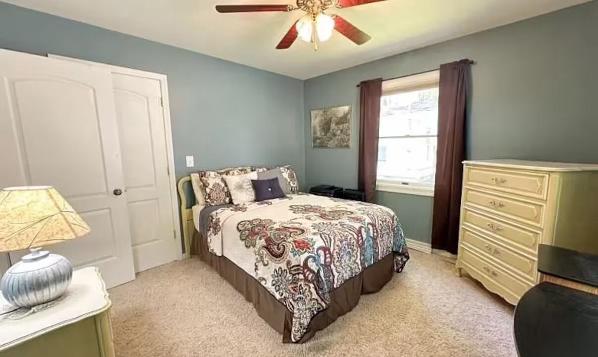 Photo of Bedroom in Hubbard Lake