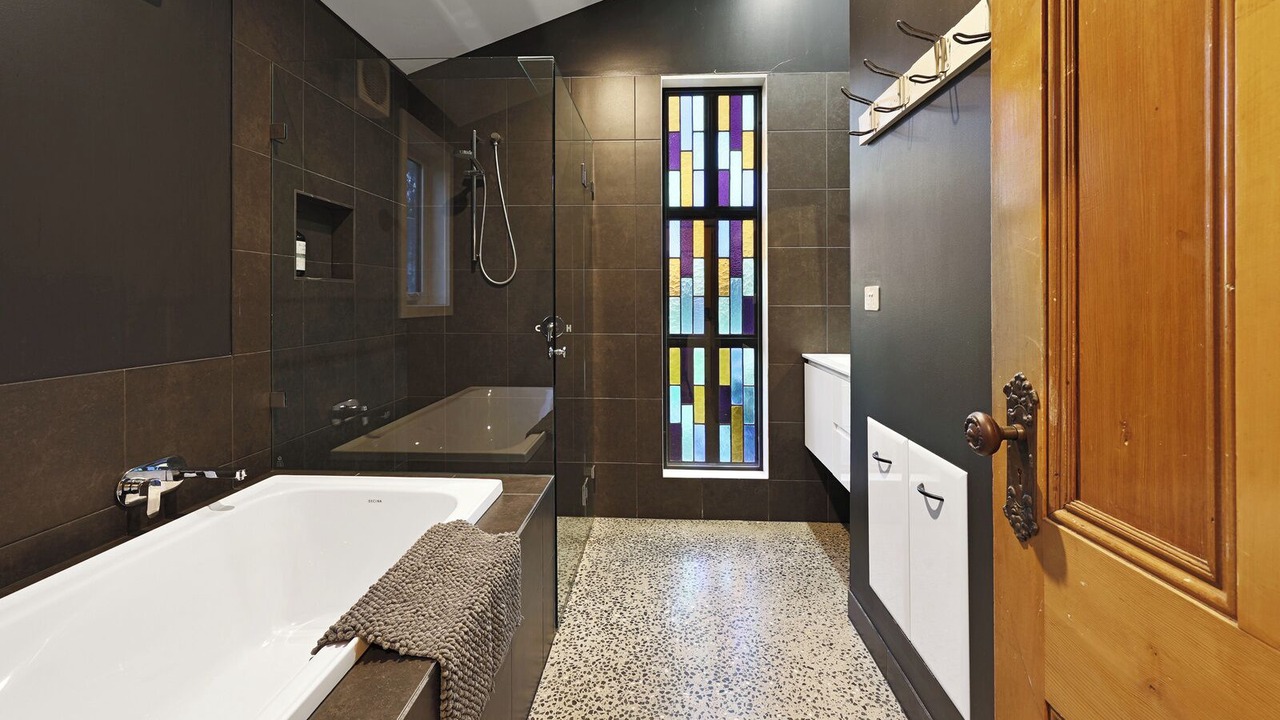 Photo of Bathroom in Wangoom