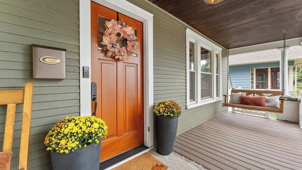 Photo of Patio Balcony in Michigan City