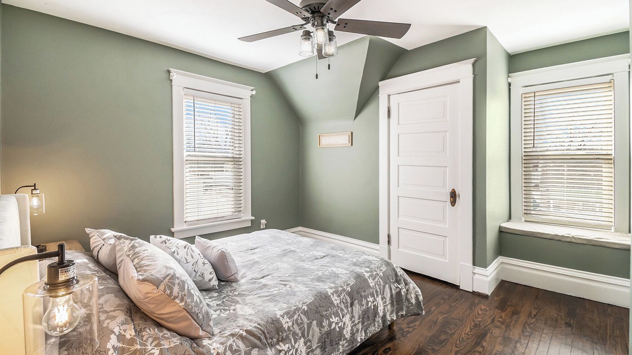 Photo of Bedroom in Michigan City