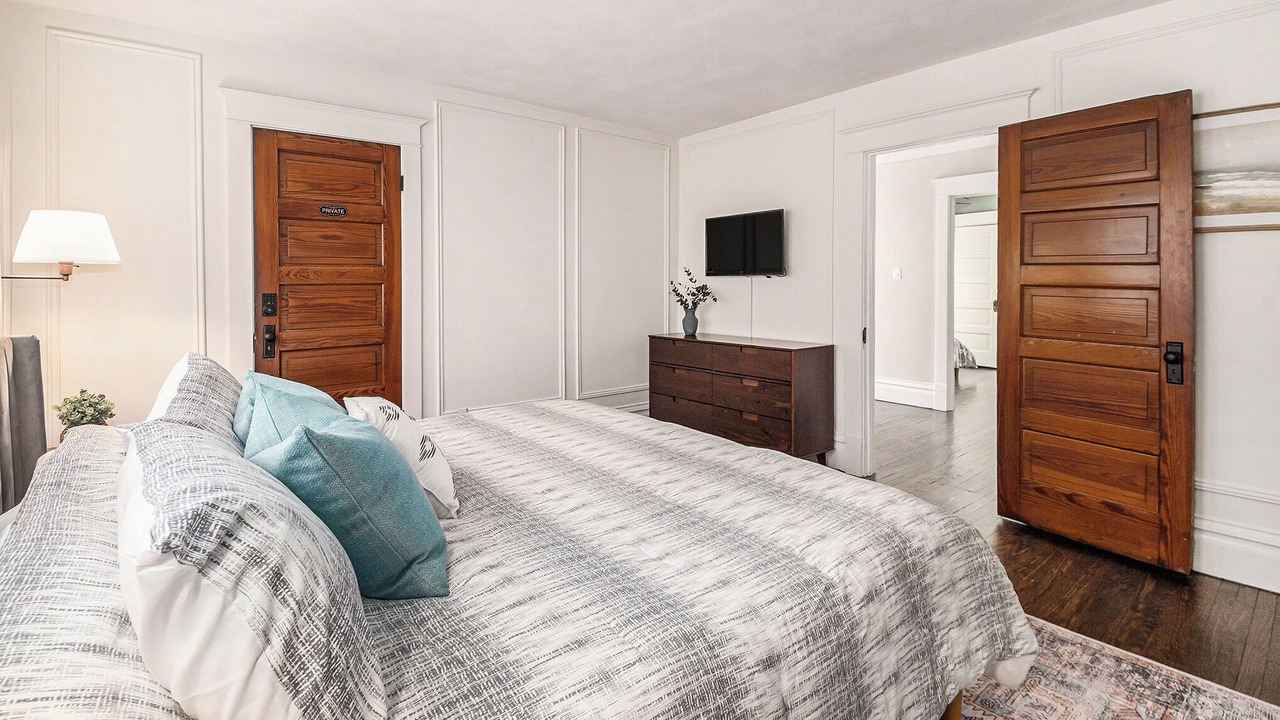 Photo of Bedroom in Michigan City