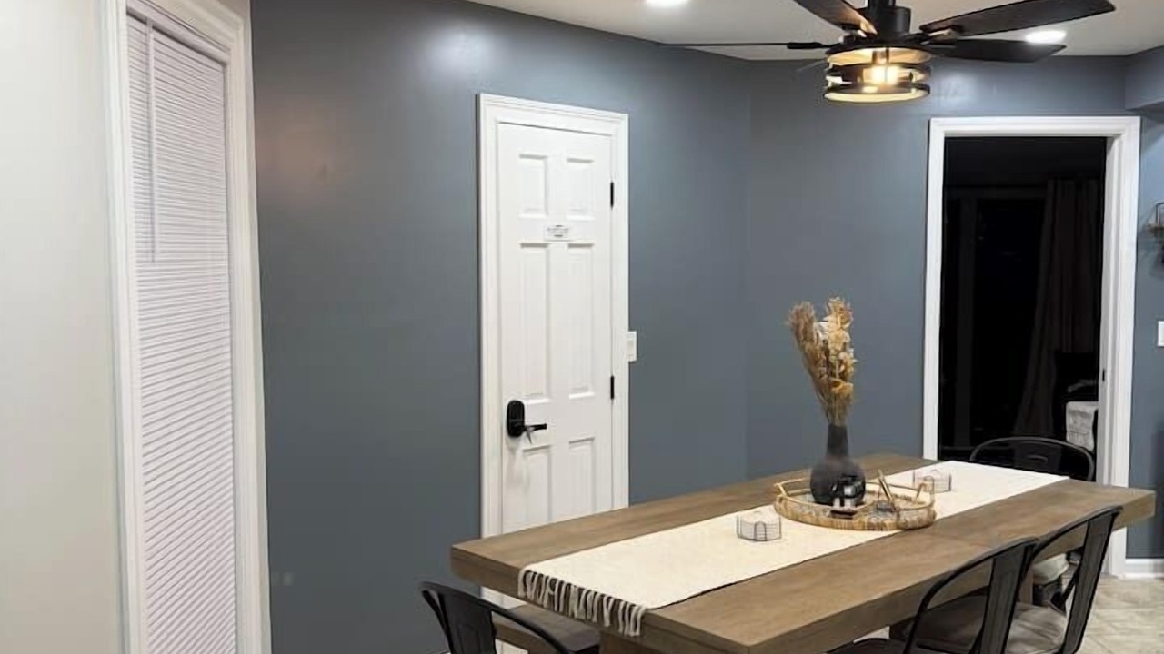 Photo of Bedroom in Oak Harbor