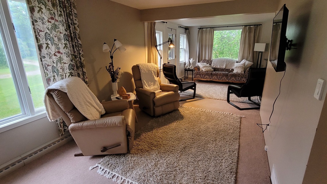 Photo of Livingroom in Chassell