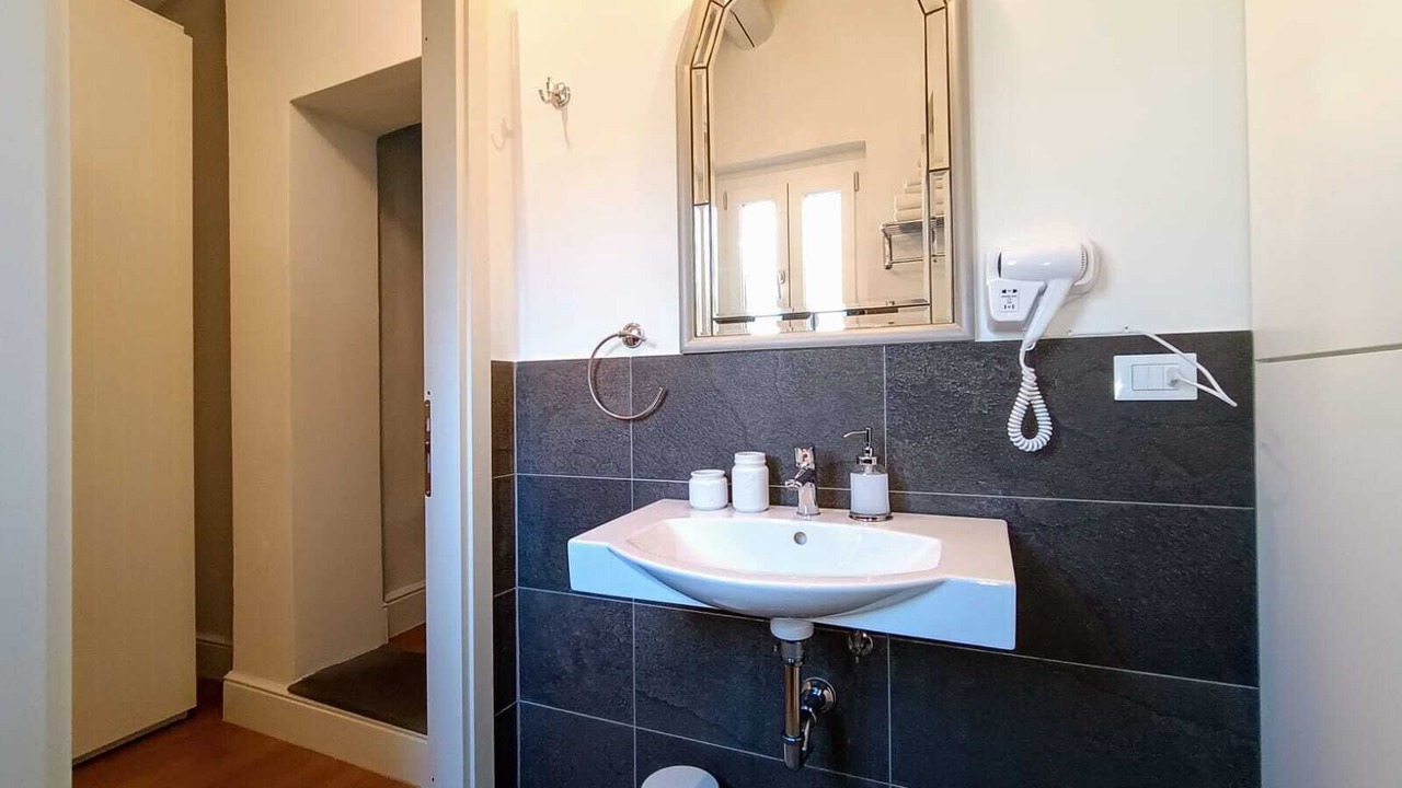 Photo of Bathroom in San Lorenzo