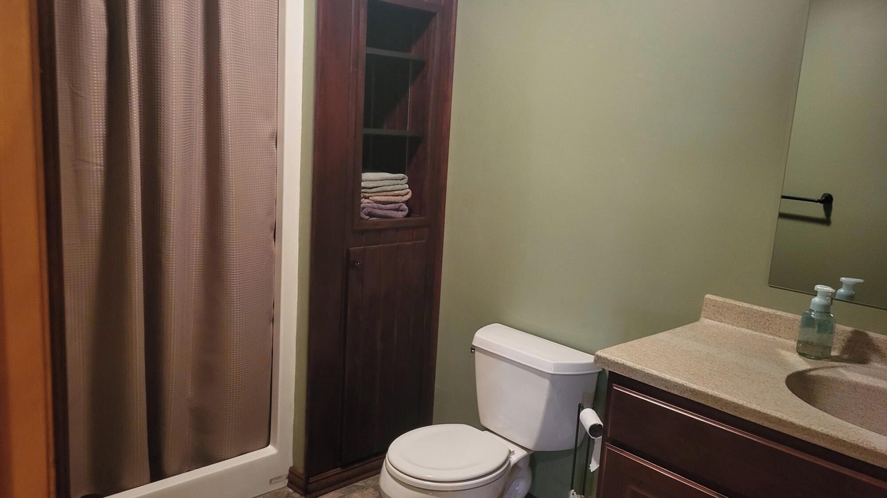 Photo of Bathroom in Abrams
