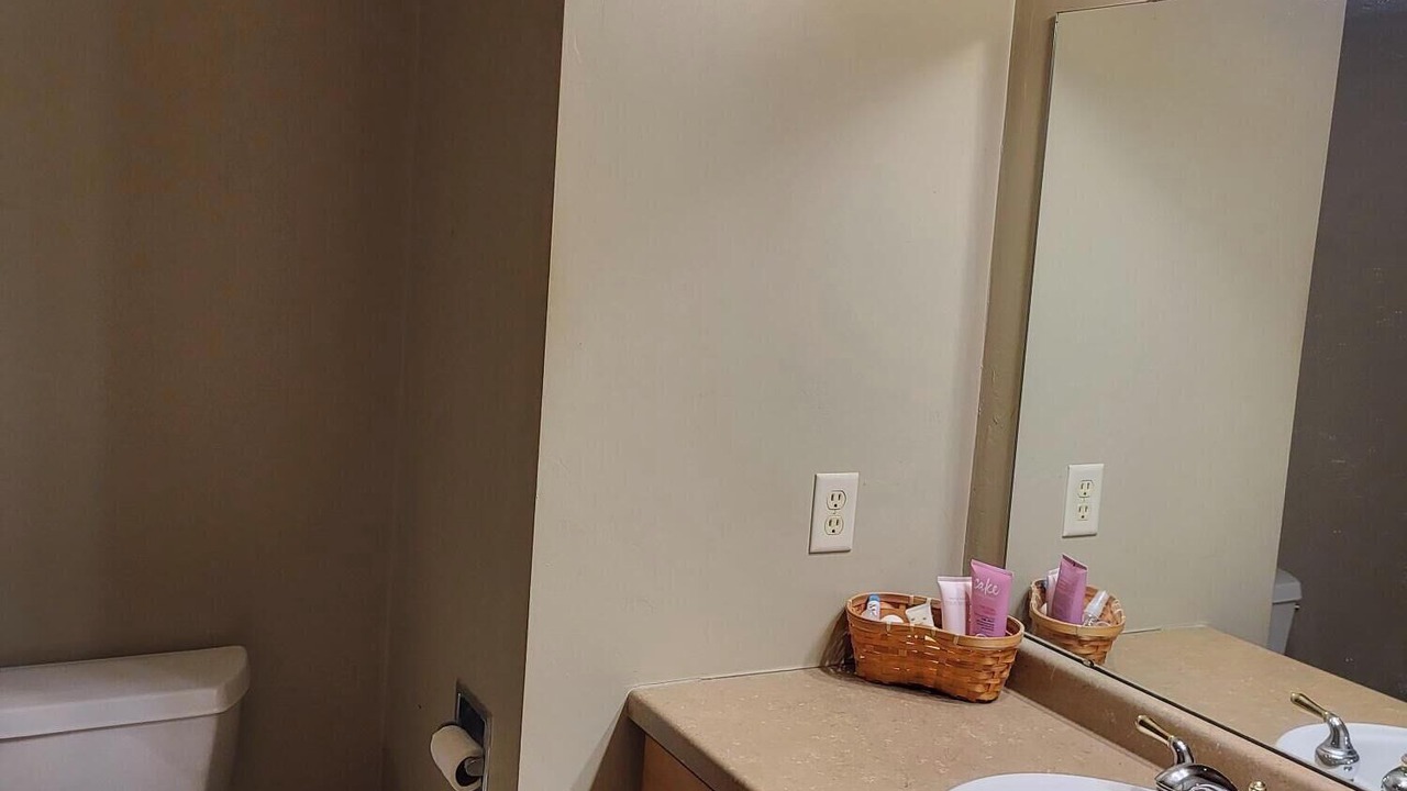 Photo of Bathroom in Abrams