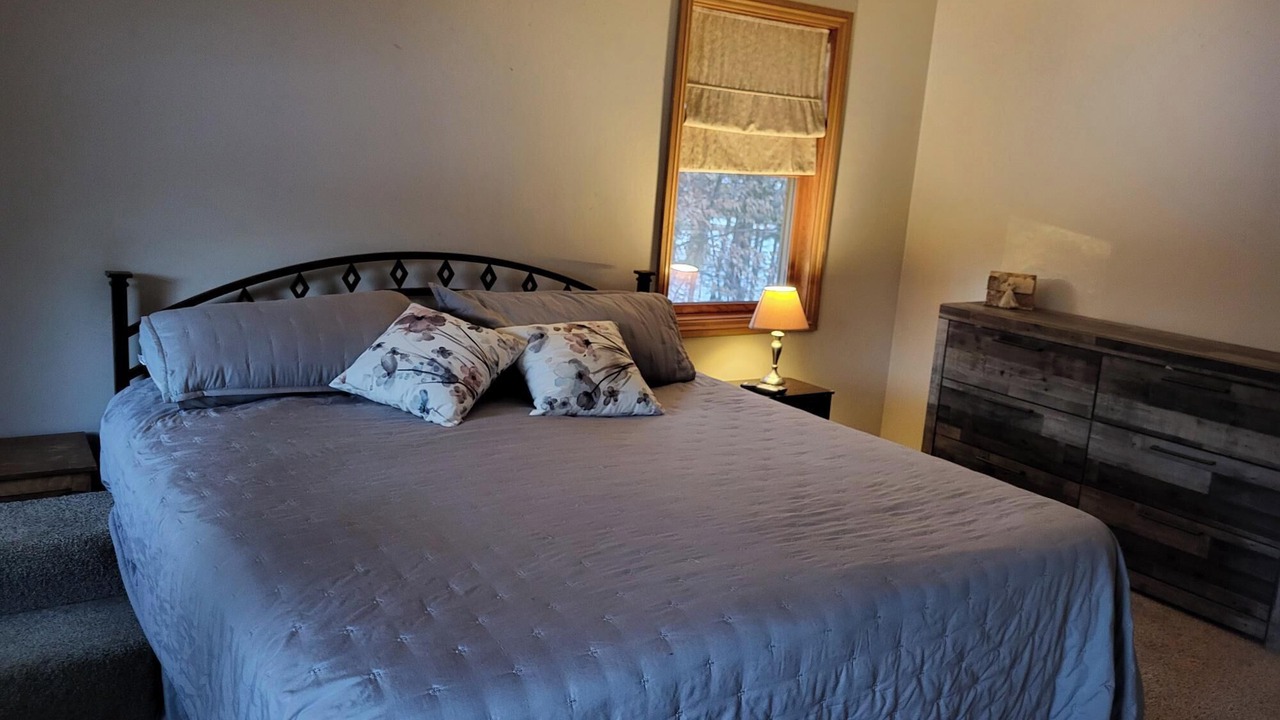 Photo of Bedroom in Abrams