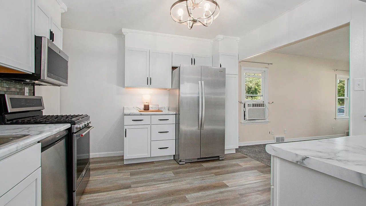 Photo of Kitchen in Town of Pines