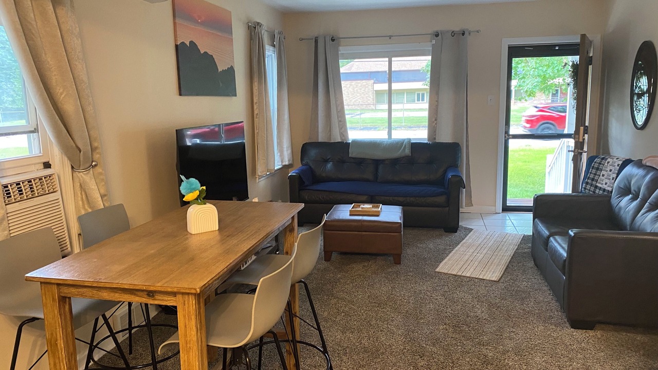 Photo of Livingroom in Town of Pines