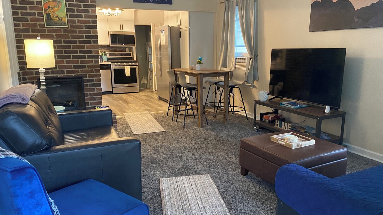 Photo of Livingroom in Town of Pines