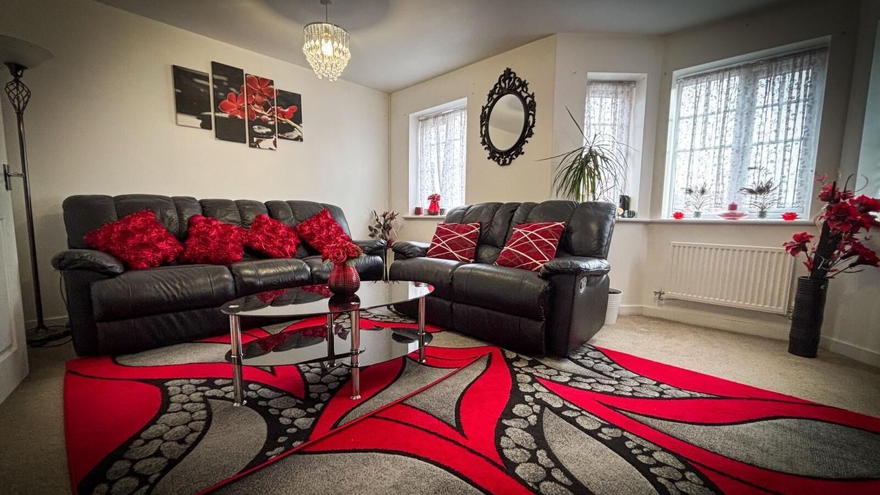 Photo of Livingroom in Smethwick