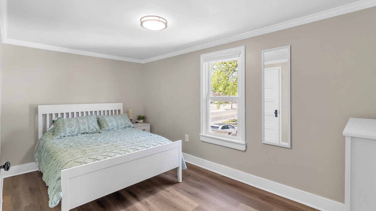 Photo of Bedroom in Lansing