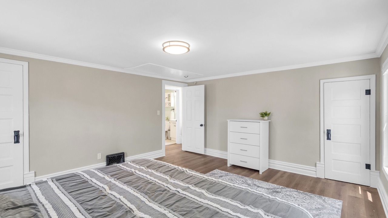 Photo of Bedroom in Lansing