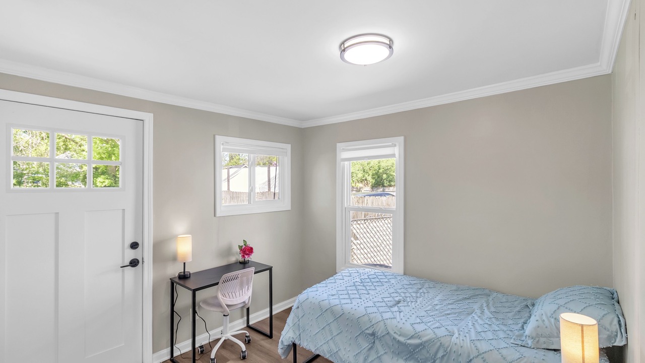 Photo of Bedroom in Lansing