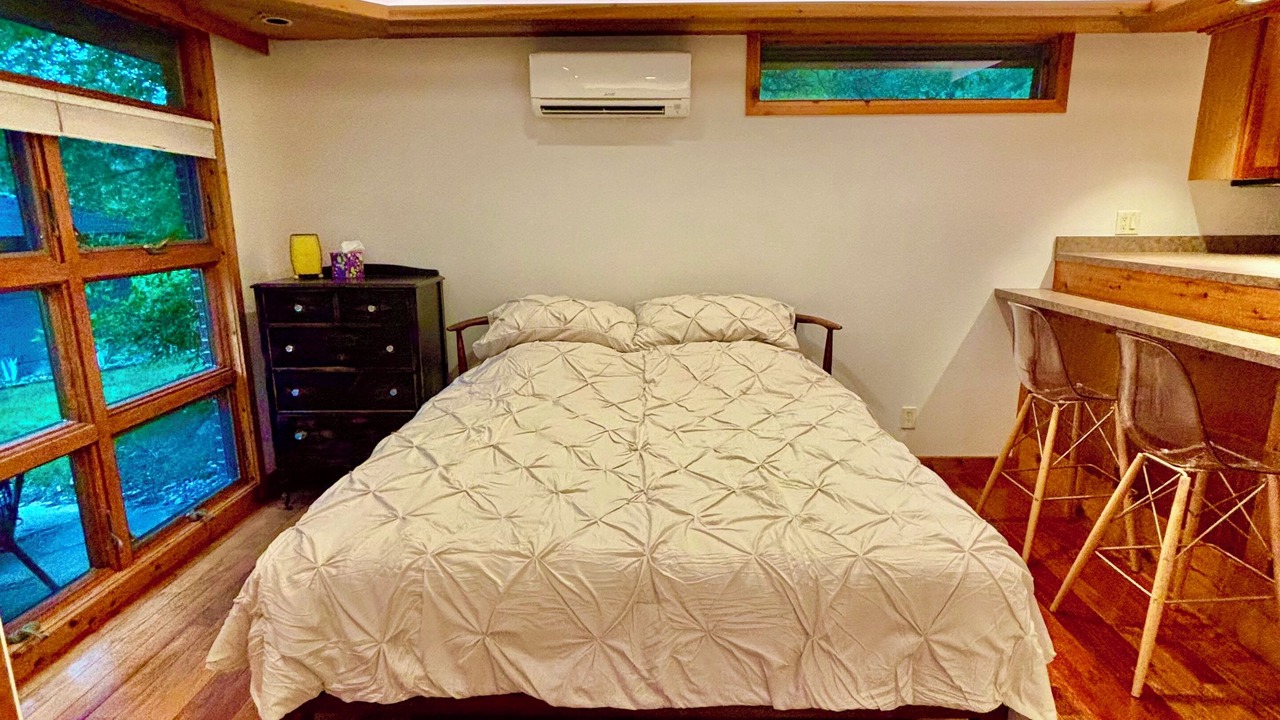 Photo of Bedroom in Lyndon Township