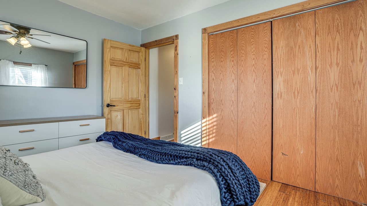 Photo of Bedroom in Delton