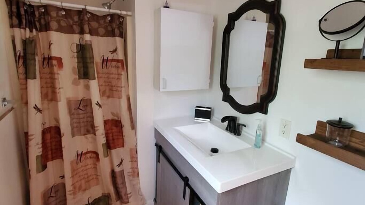 Photo of Bathroom in Mayfield